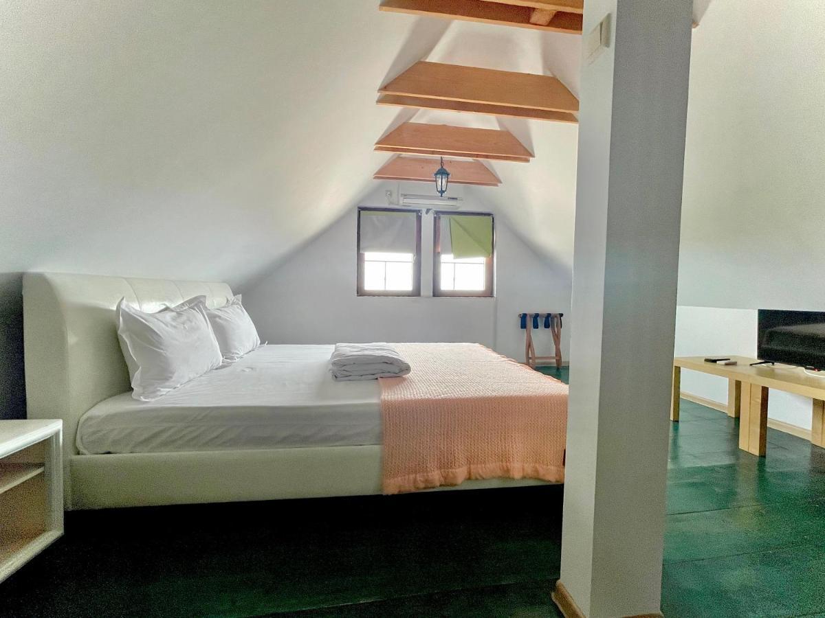 Vamabel House Bed & Breakfast Vama Veche Exterior photo