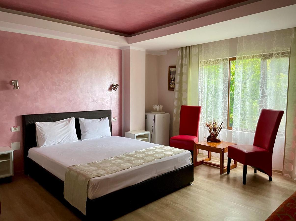 Vamabel House Bed & Breakfast Vama Veche Exterior photo