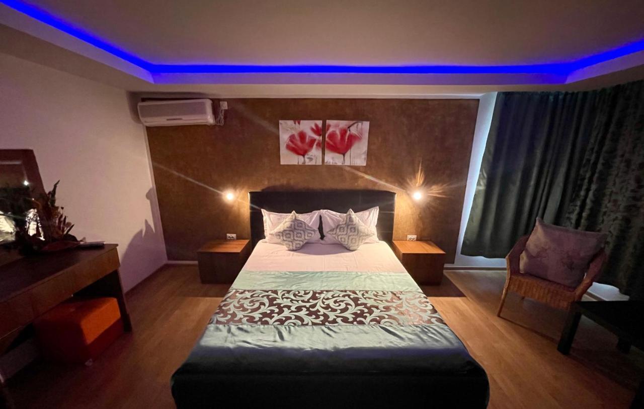 Vamabel House Bed & Breakfast Vama Veche Exterior photo